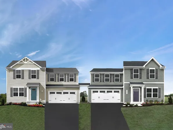 930 Raeann Dr, Greencastle, PA 17225