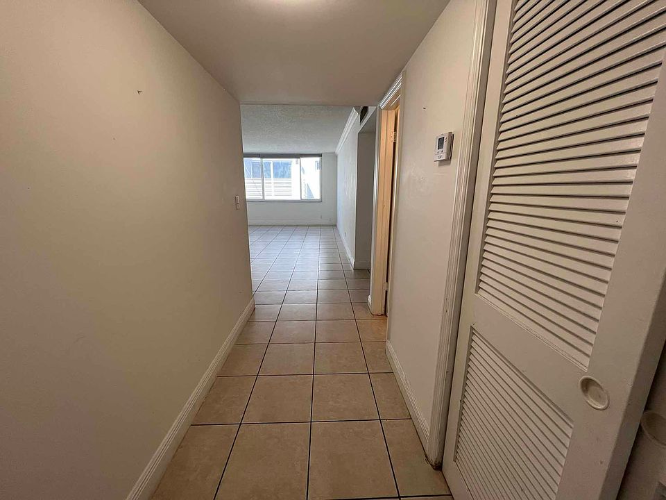 1st image of 3257 NE 13th St #302