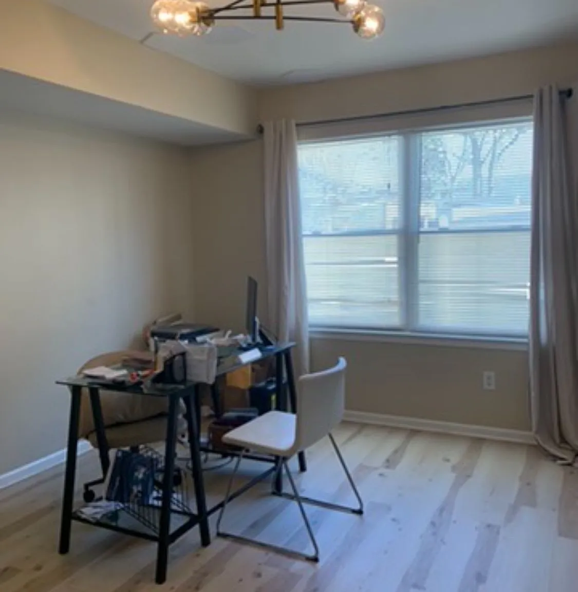 3 bed, 2.0 bath, 1600 sqft, $3,050 — Photo 2