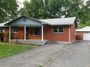6132 Middlerose Cir, Louisville, KY 40272
