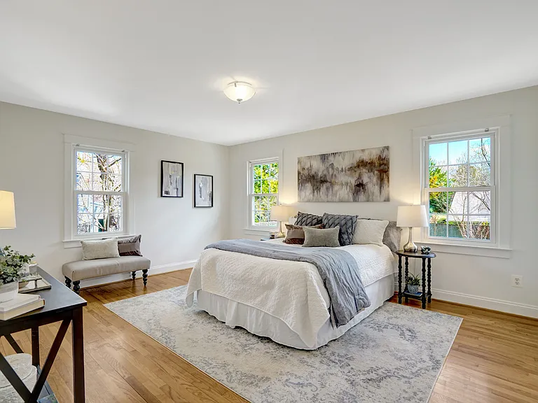 1012 Croton Dr — Photo 3