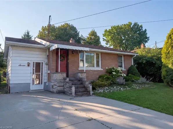 7 W 1st St, Hamilton, ON L9C 3B5