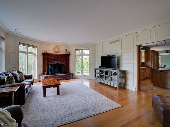 5th image of 18764 Brewster Rd