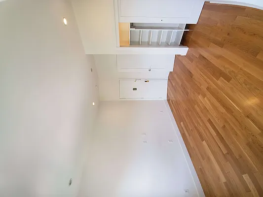 Rented by Evergreen Realty & Investments | media 5