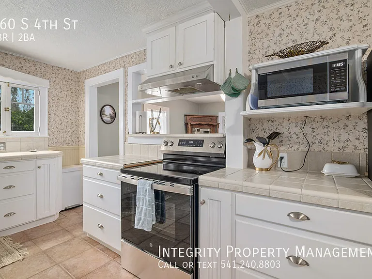 160 S 4th St — Photo 12