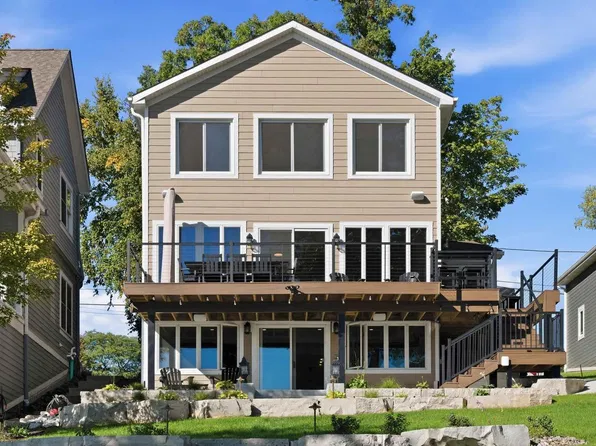 N37W26713 Kopmeier DRIVE, Pewaukee, WI 53072