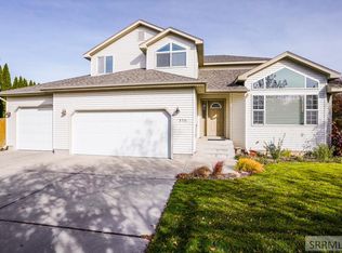370 Pevero Dr, Idaho Falls, ID 83401
