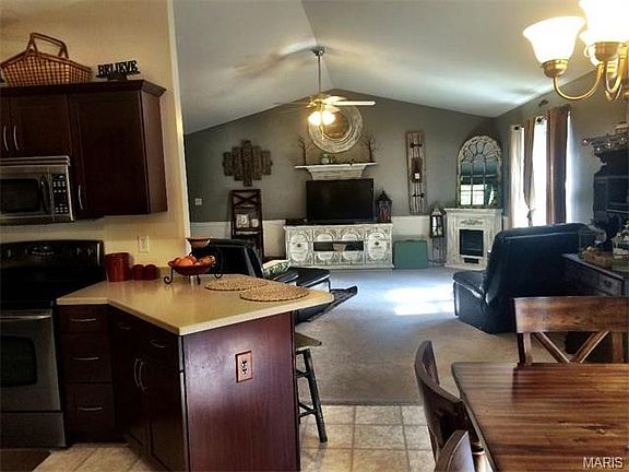 4th image of 9784 Cedar Dr