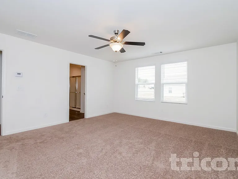 1044 Hudson Ct — Photo 8