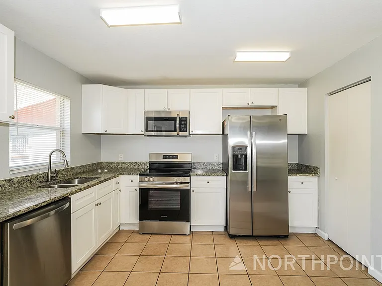 5203 N 39th St — Photo 7