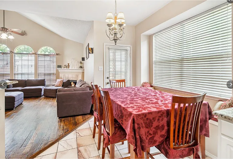 2205 Pittner Ln — Photo 10
