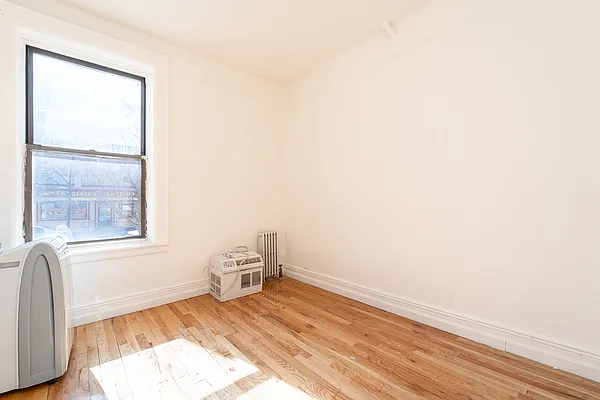 Rented by Modern Spaces | media 18