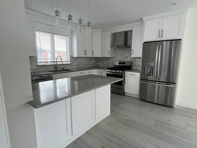 19 Loomis Ave — Photo 14