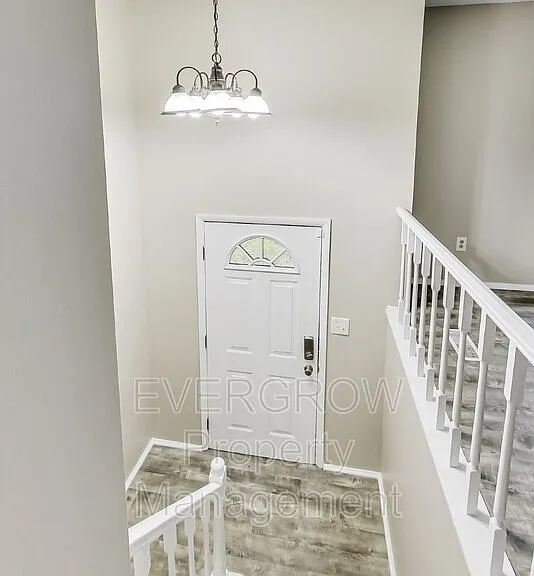5310 Shelbyville Rd — Photo 3