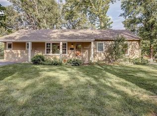 5415 Monrovia St, Shawnee, KS 66216