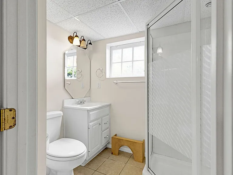 2815 Francis St — Photo 28