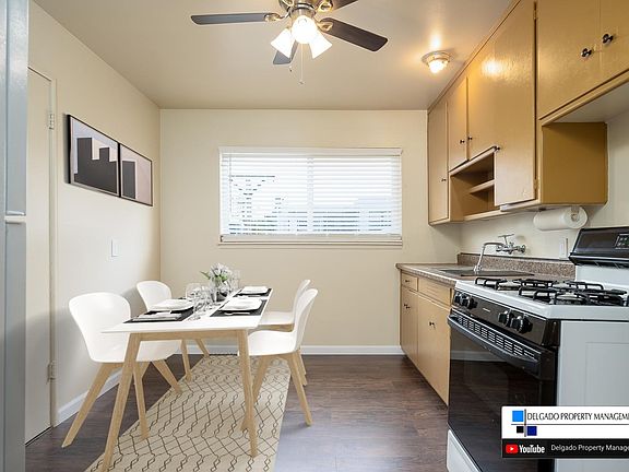 3rd image of 1029 Virginia St