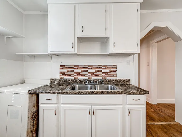 2605 Hilltop Forest Ct — Photo 8