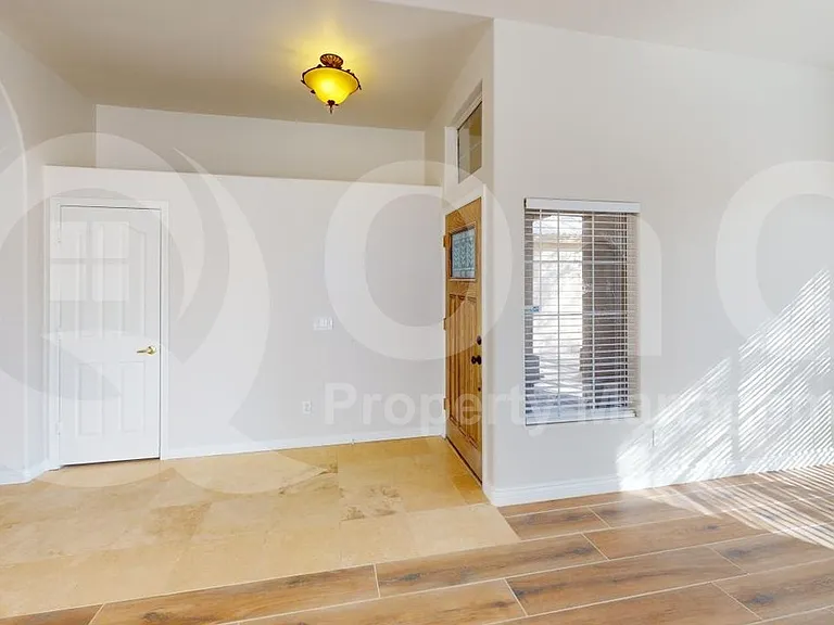 682 N Butte Ave — Photo 5