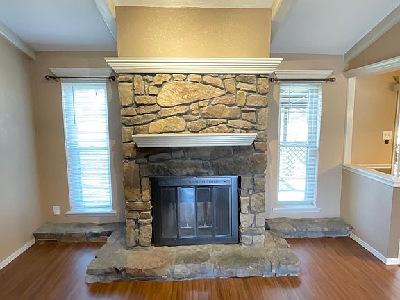 Living Room Rock Fireplace Extra Molding