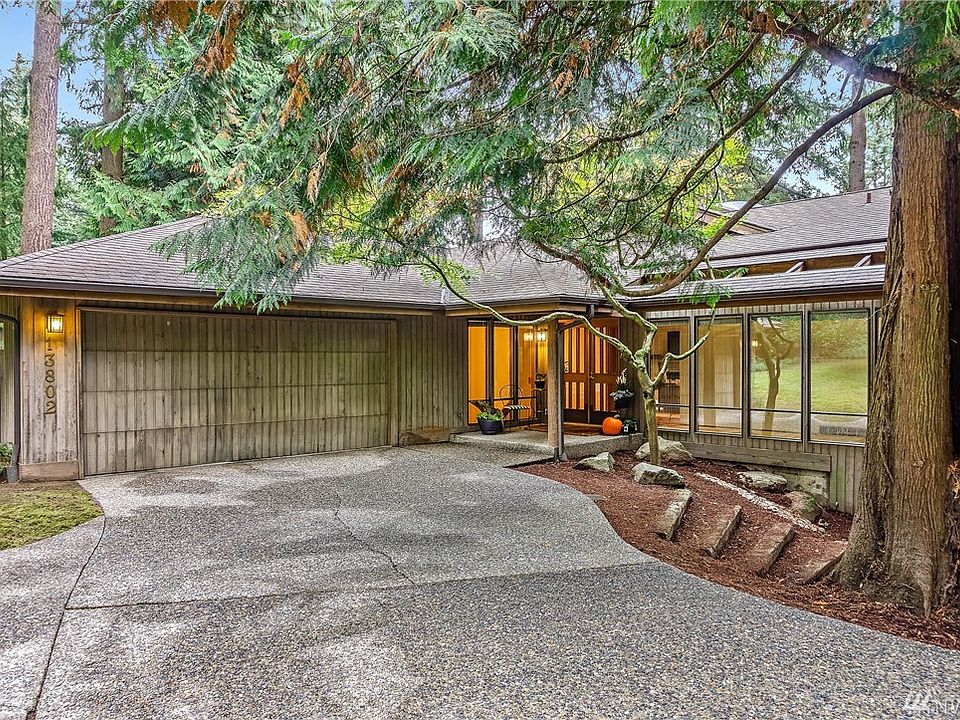 1st image of 13802 NE 26th Pl