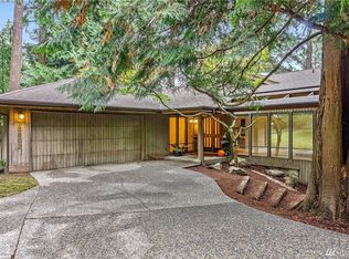 13802 NE 26th Pl, Bellevue, WA 98005