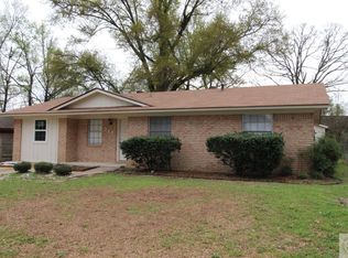 317 Hickerson Ave, Wake Village, TX 75501