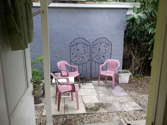 4th image of 250 SE 20th Ave