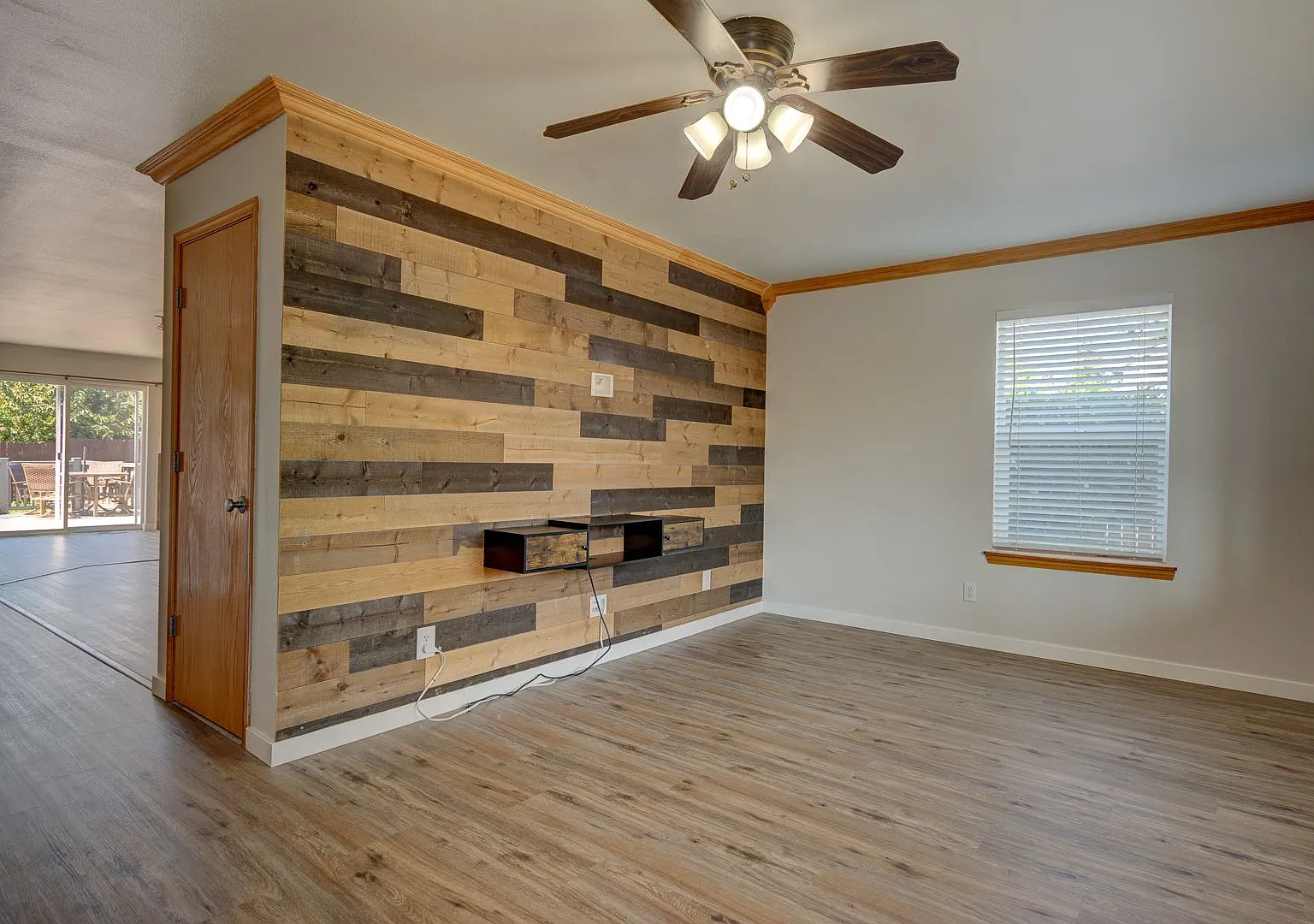 Spacious Three Bedroom Home with Office and Fully Fenced Backyard — Photo 3
