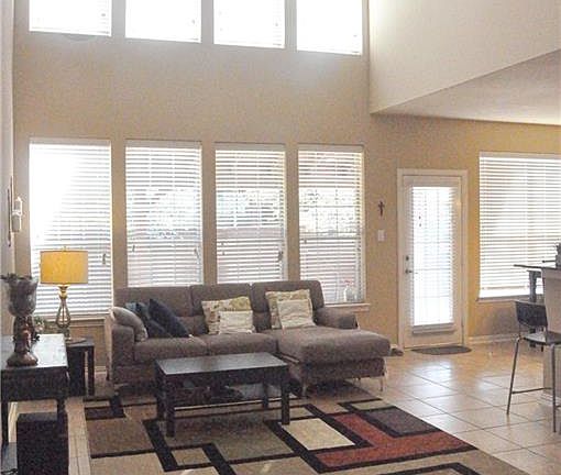 3rd image of 6114 Shoal Creek Trl
