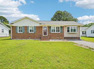 102 Pine St, Dunn, NC 28334