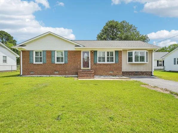 102 Pine St, Dunn, NC 28334