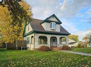 721 E Grove St, Caledonia, MN 55921