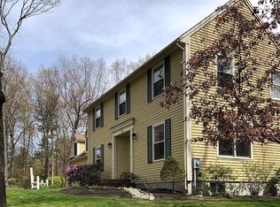 45 Blossom Rd, Windham, NH 03087