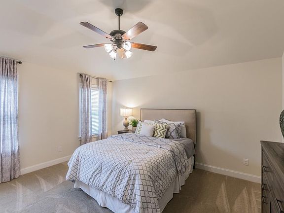 5th image of 117 Aylesbury Blvd