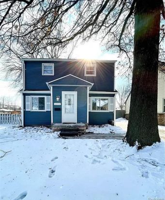 22712 Clairwood St, Saint Clair Shores, MI 48080