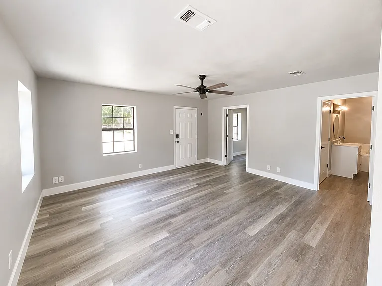 2914 W Morton St — Photo 14
