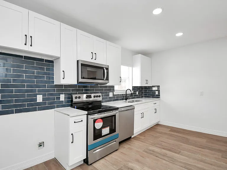 2812 Truxillo St #B — Photo 16