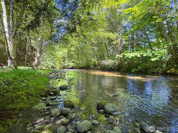 693 S Alder Lane, Port Angeles, WA 98362