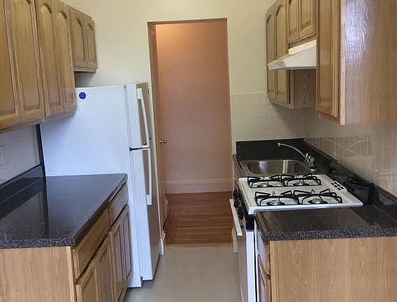 3rd image of 3619 Bowne St #3M