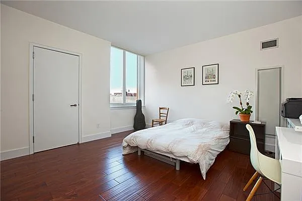 Rented by Space Marketing Shop | media 12