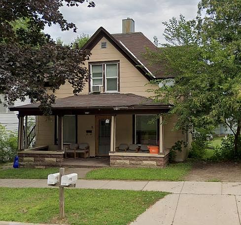 1st image of 1718 Summit St #1