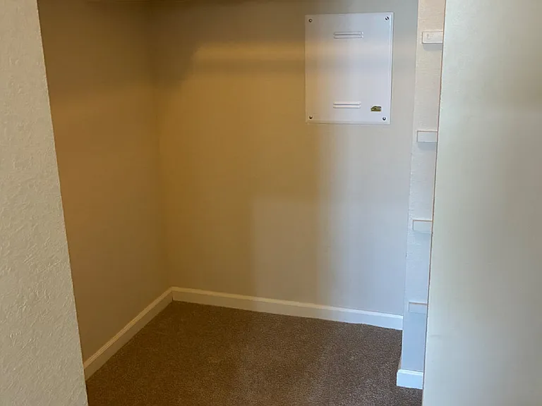 9077 E Phillips Ln — Photo 24