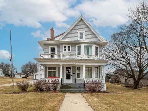 158 E Water St, Shullsburg, WI 53586