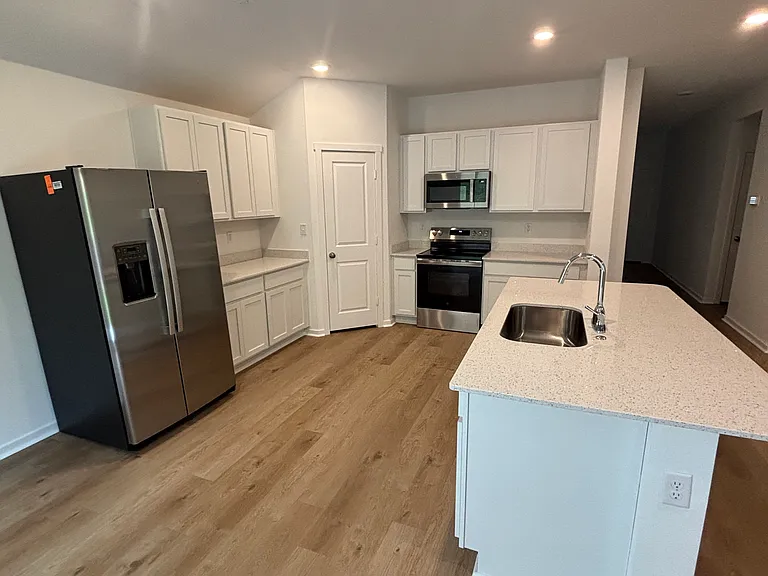 2325 Sam Tillery Dr — Photo 4