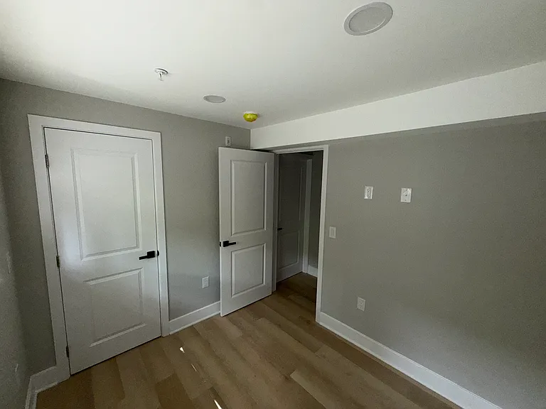 1201 Lindley Ave #1 — Photo 5