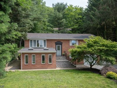 4 Winona Trl, Lake Hopatcong, NJ, 07849
