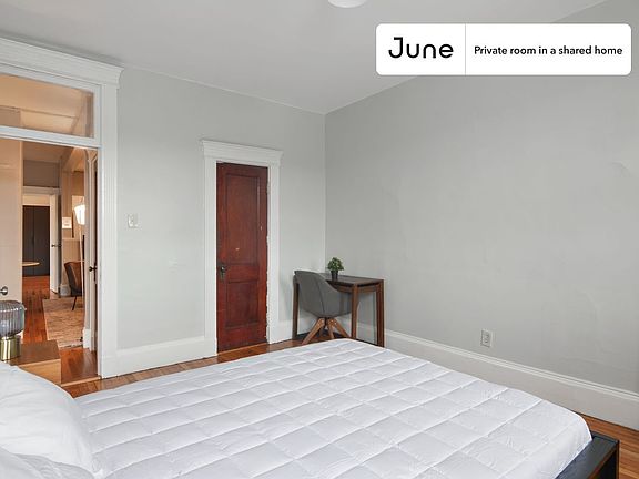 3rd image of 48 Brighton Ave APT 27A