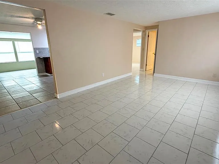 4102 Highland Loop — Photo 32