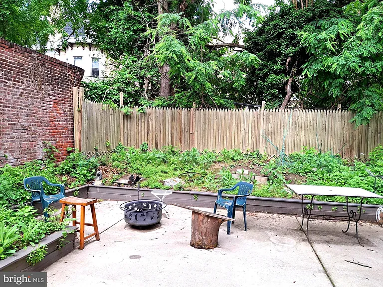 317 N 33rd St #1 — Photo 4